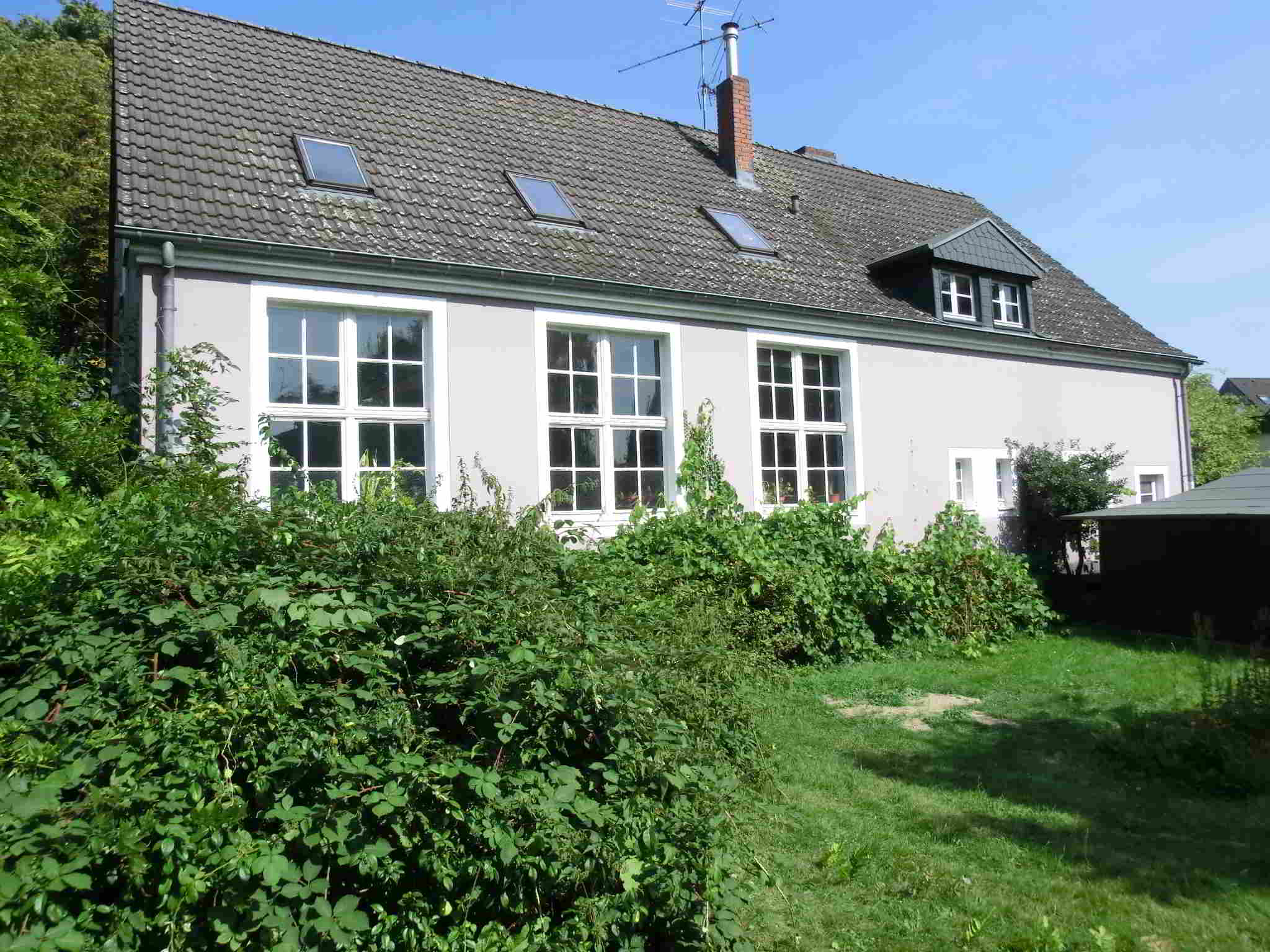 R&uuml;ckseite der Schule